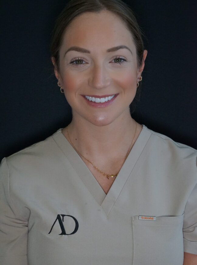Dr Jeni Prowse-Jones, Principal Dentist at Absolute Dental Kingsbridge